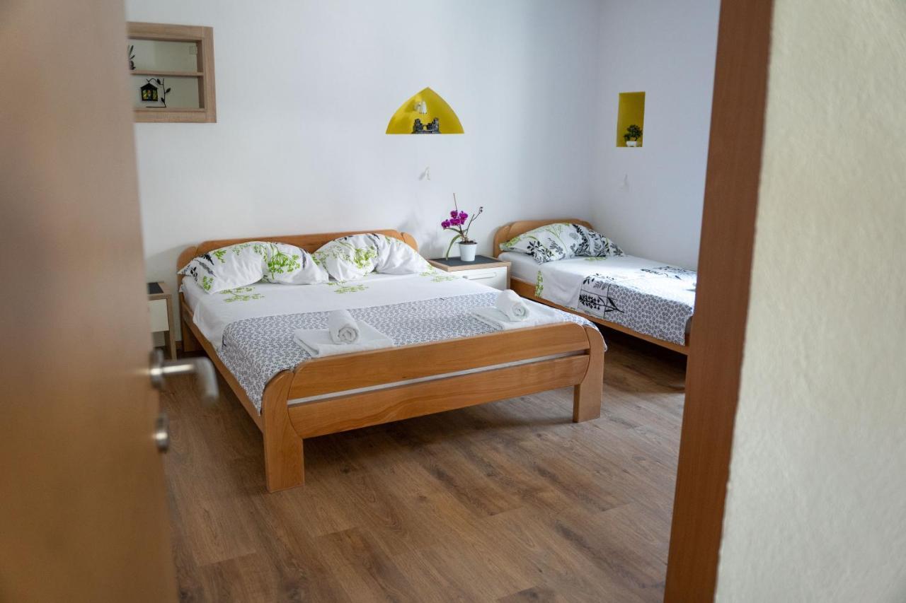 Uno Apartment